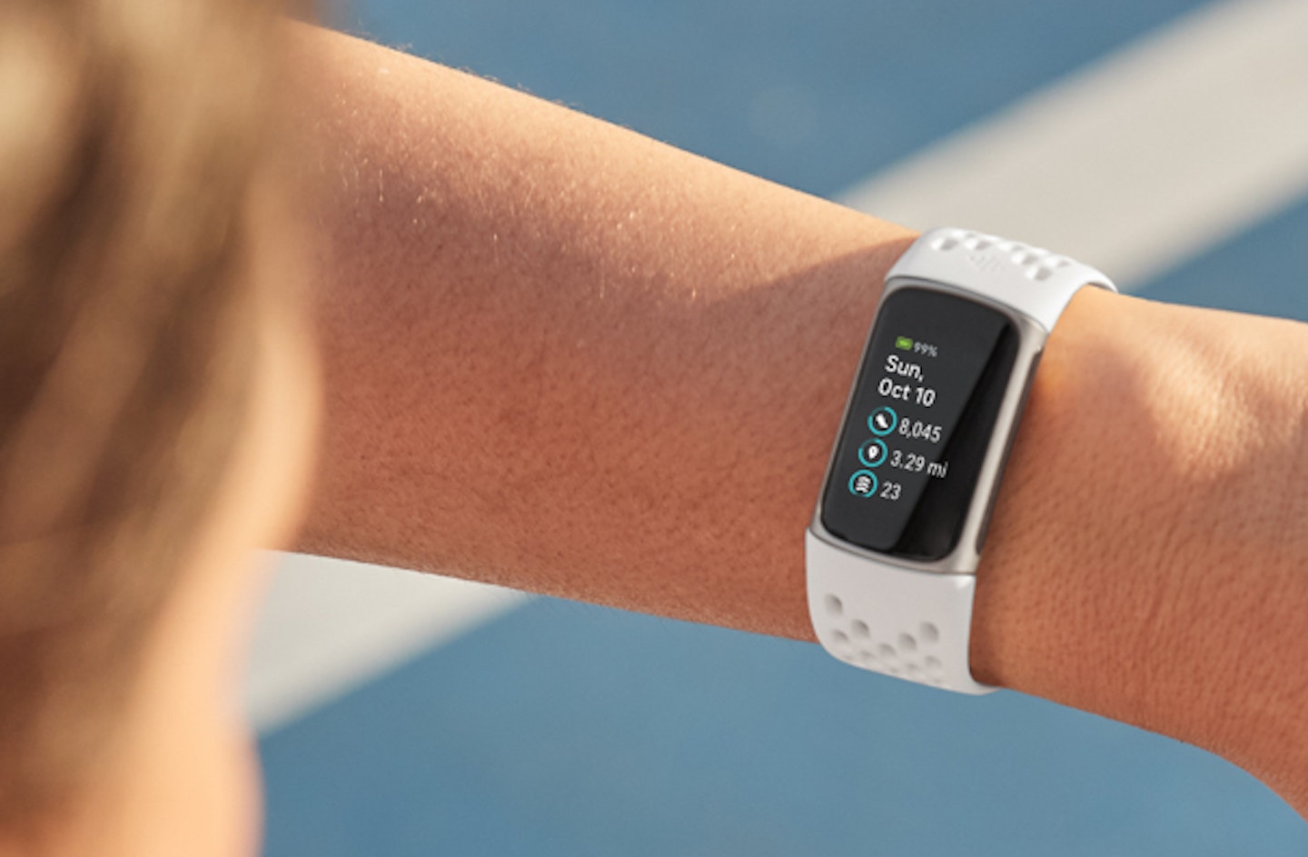 Fitbit inspire best sale v charge 4